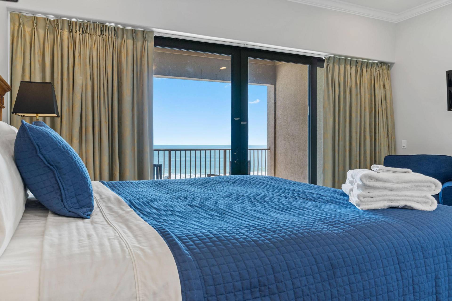 3rd Floor Master Bedroom King