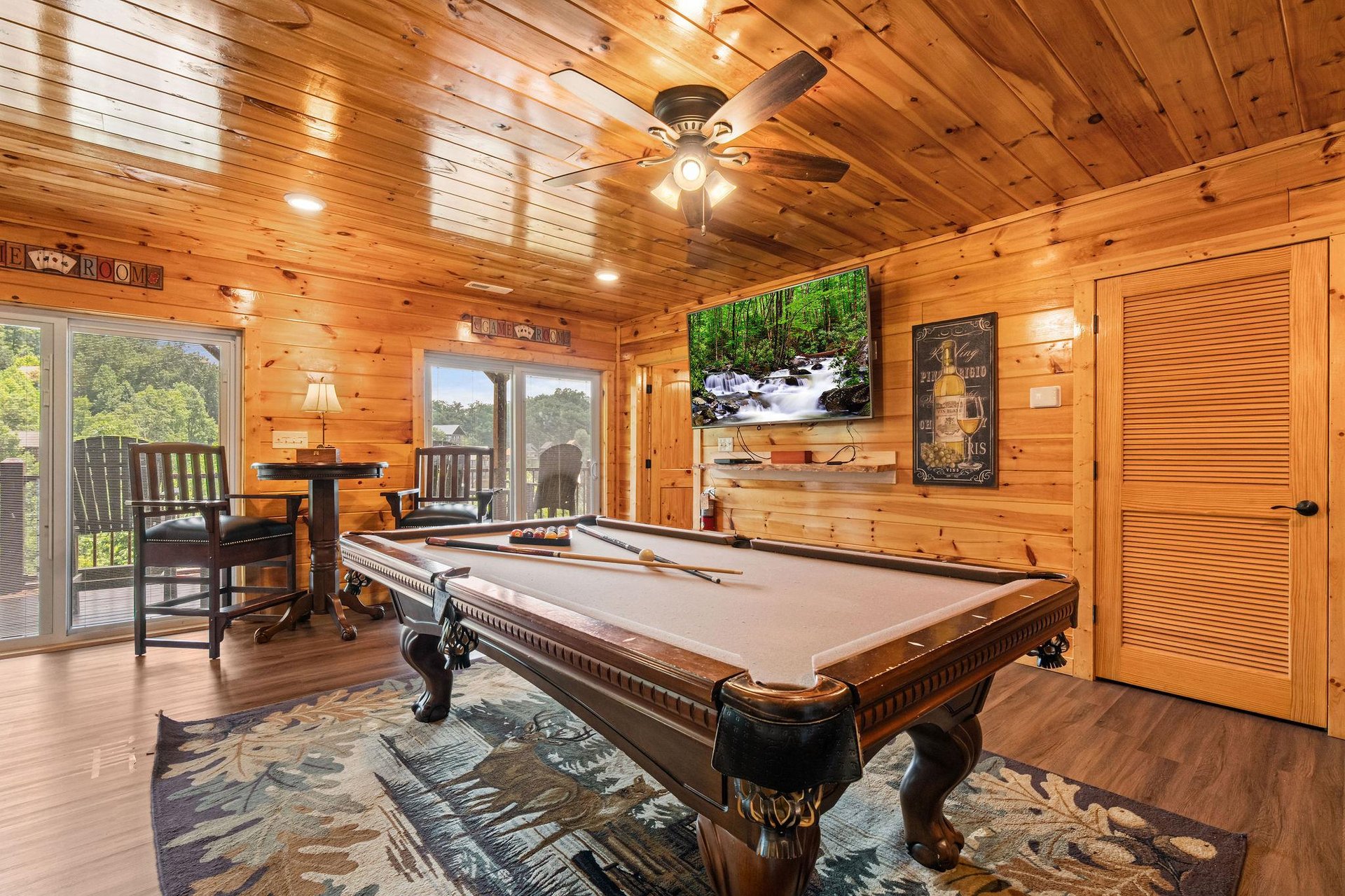 Pool table