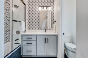 Bunk Room Bathroom, 1st Floor