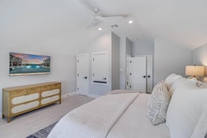 King Suite, 3rd Floor