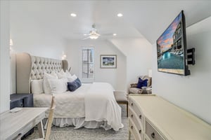 Second King Bedroom, 3rd Floor