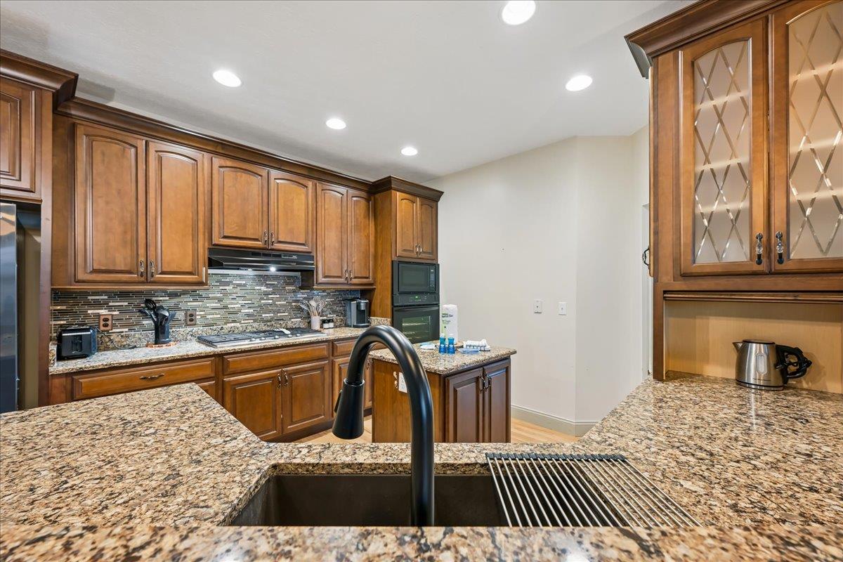 03Kitchen