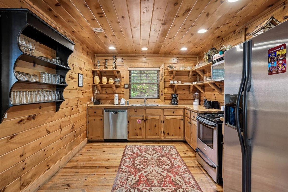 14Kitchen