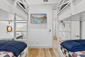 Bunk Room, 1st Floor