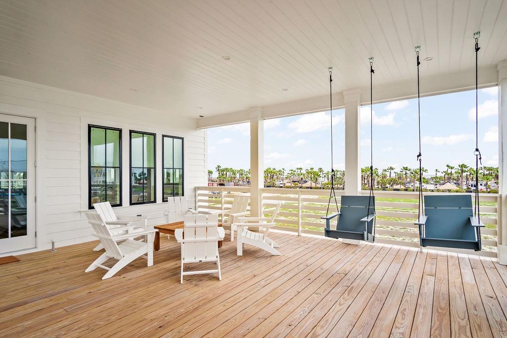 Lakeside Balcony, 2nd Floor