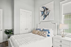 2nd Floor, Queen Bedroom