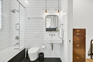 TwinHall Bathroom, Ground Floor