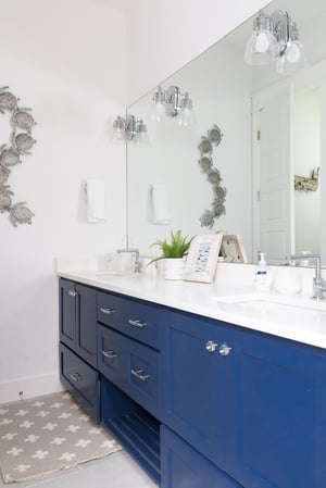 Bunk Room Bathroom, 1st Floor