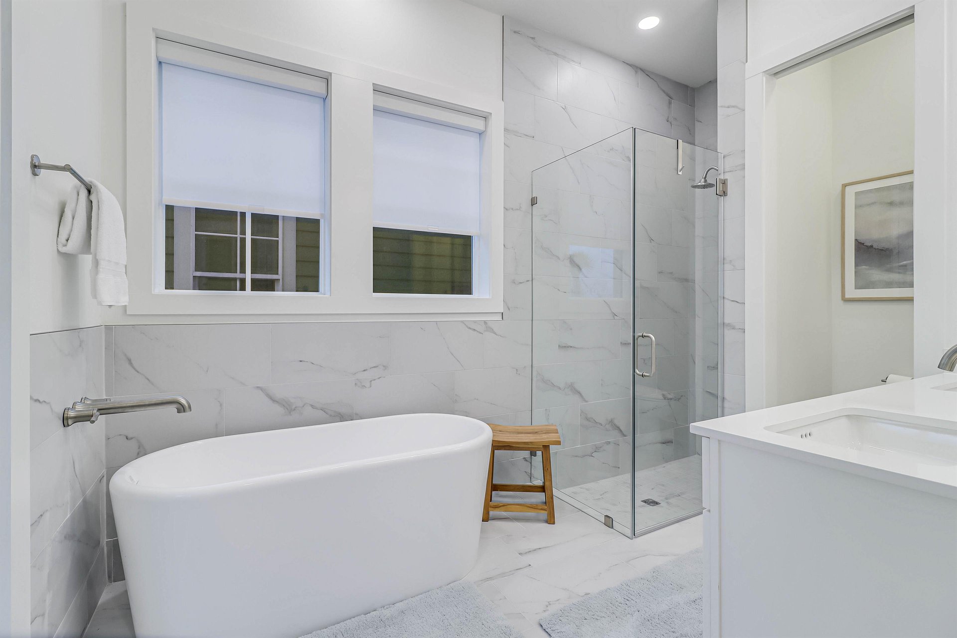 Primary King Bathroom, 1st Floor