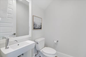 Powder Room, 1st Floor