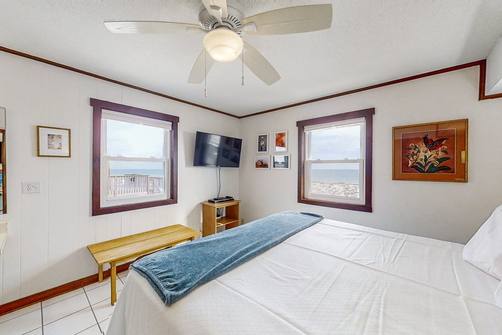 Muldoon Beach House 10