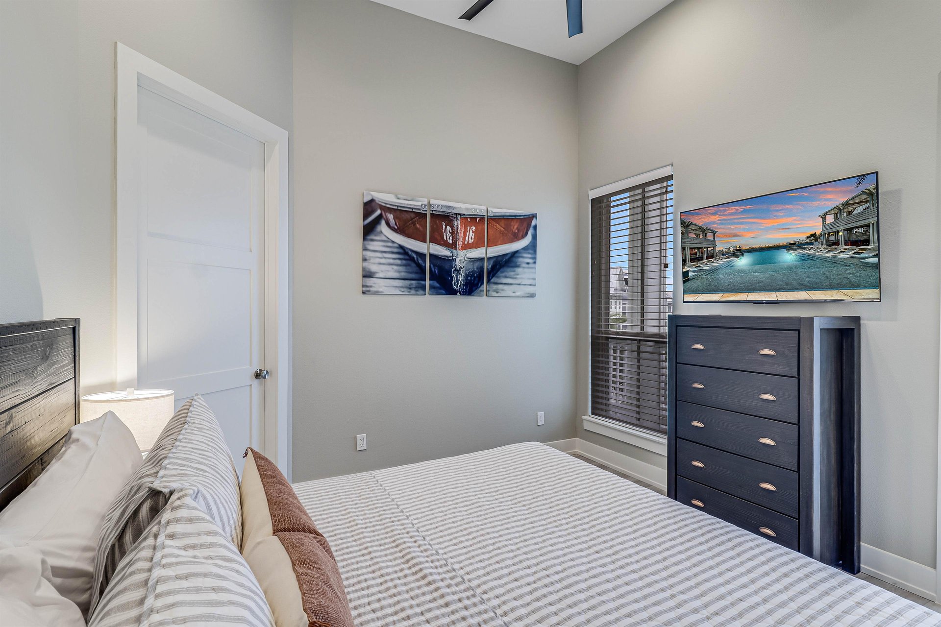 Primary King Bedroom, 2nd Floor