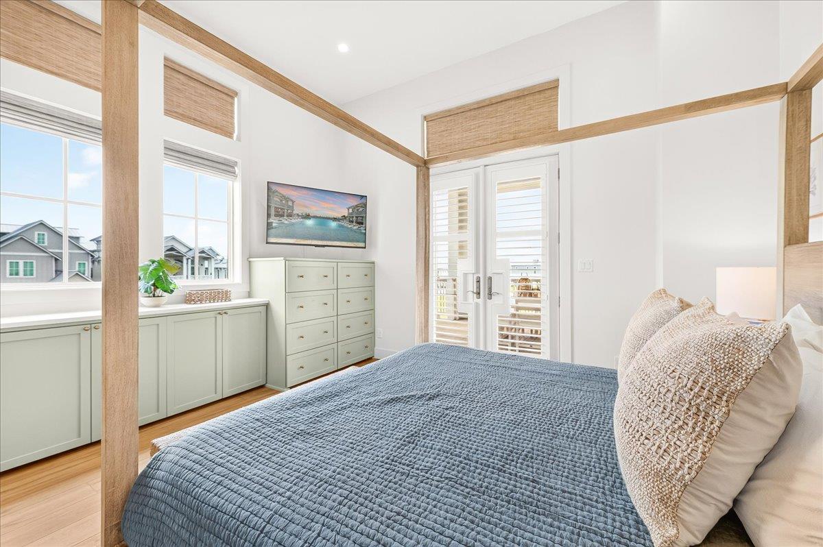 Primary King Bedroom, 2nd Floor