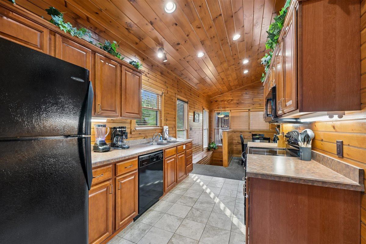 13Kitchen