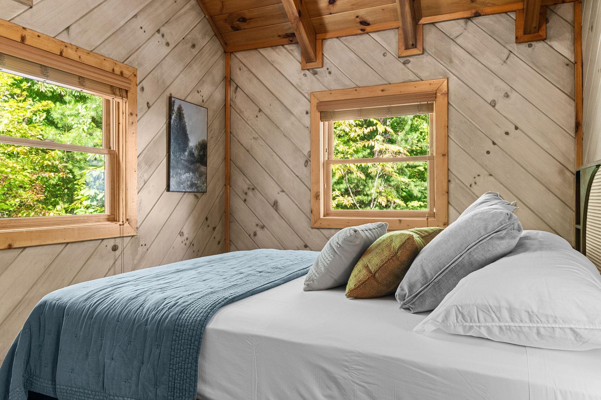 ironwoodlodge24
