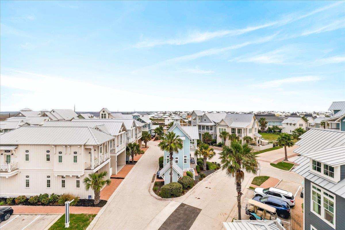 3rd Level, Main Entrance View