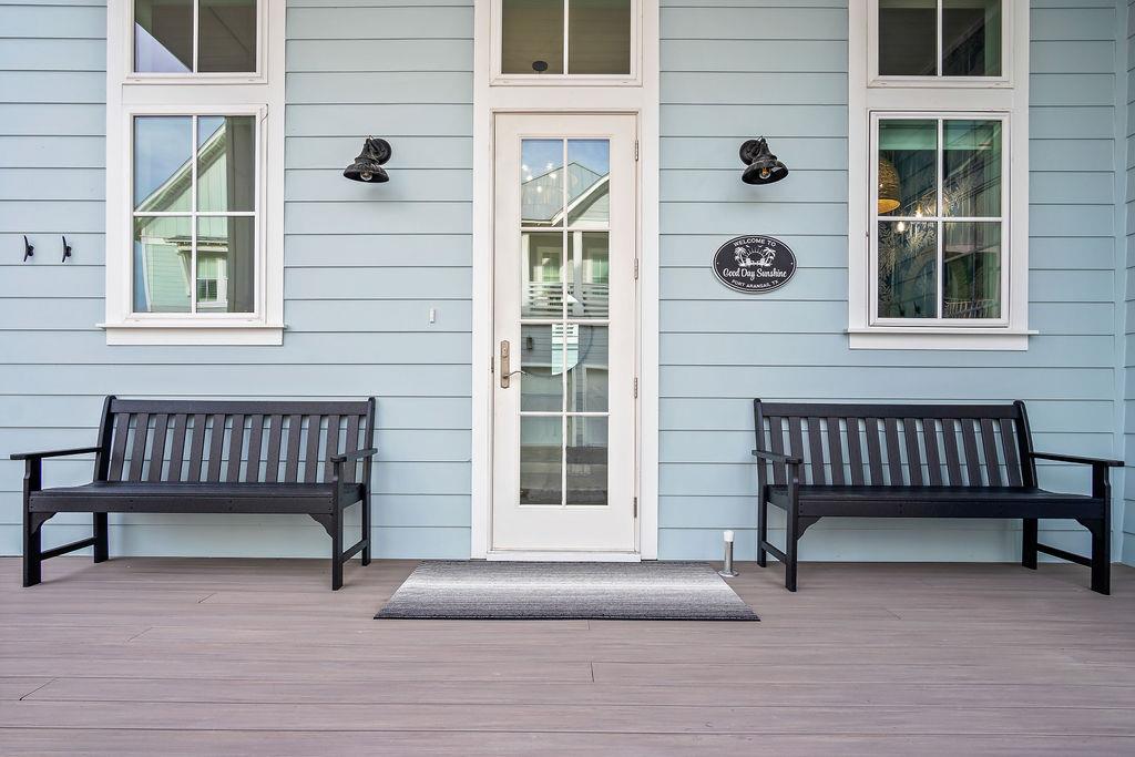 1st Floor, Front Porch