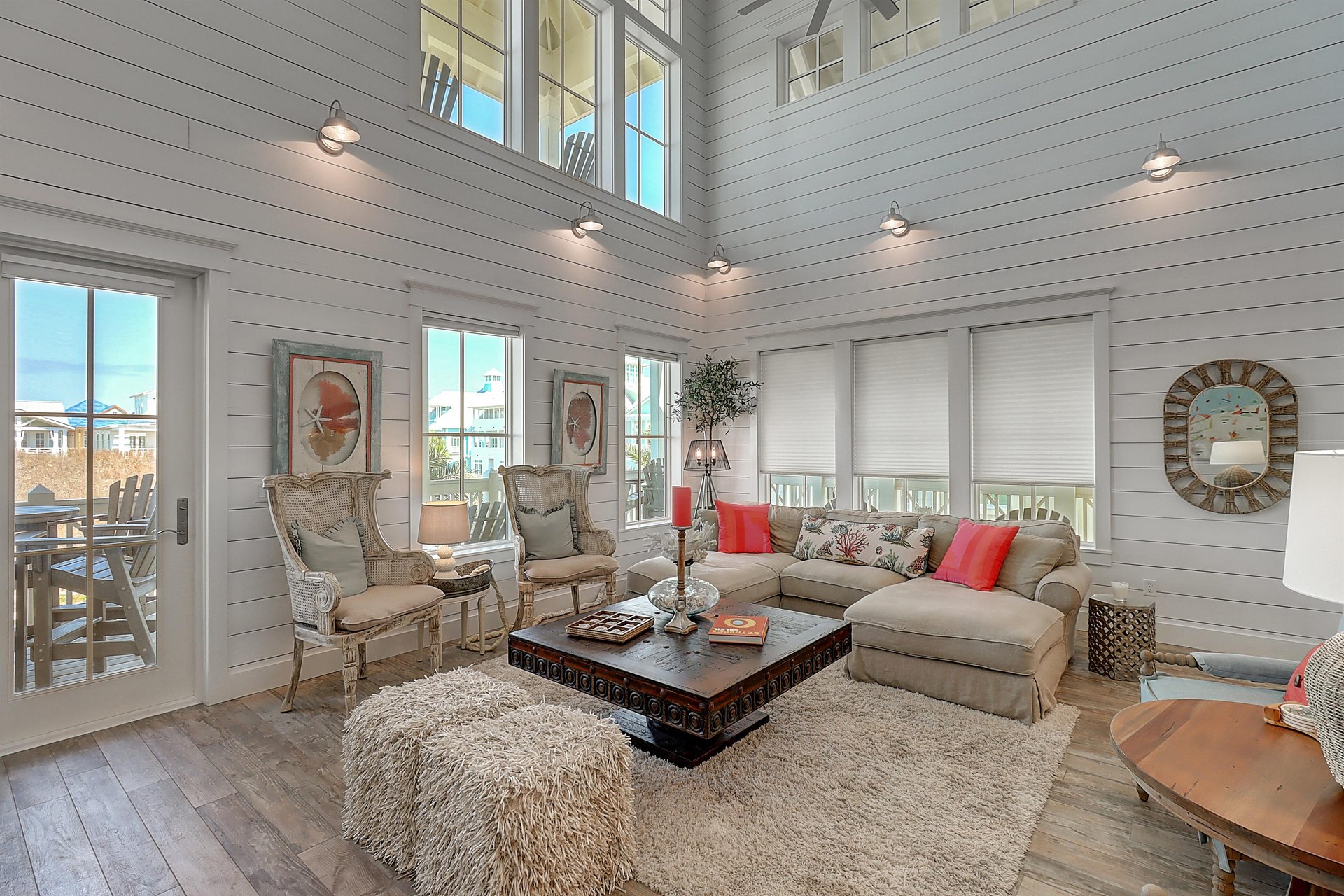 Main Living Area, 2nd Floor