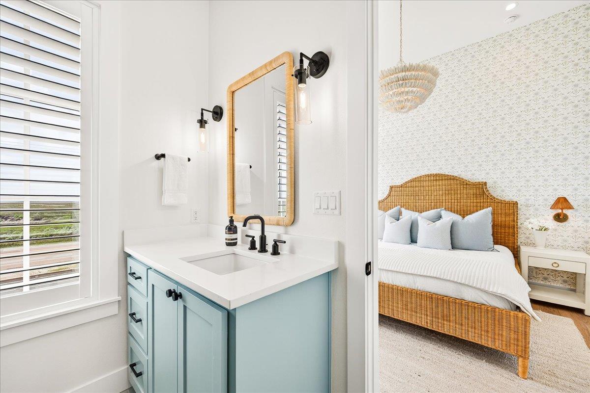 2nd Floor King Ensuite