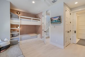 Bunk Room with Lounger  Shared Bathroom, 2nd Floor