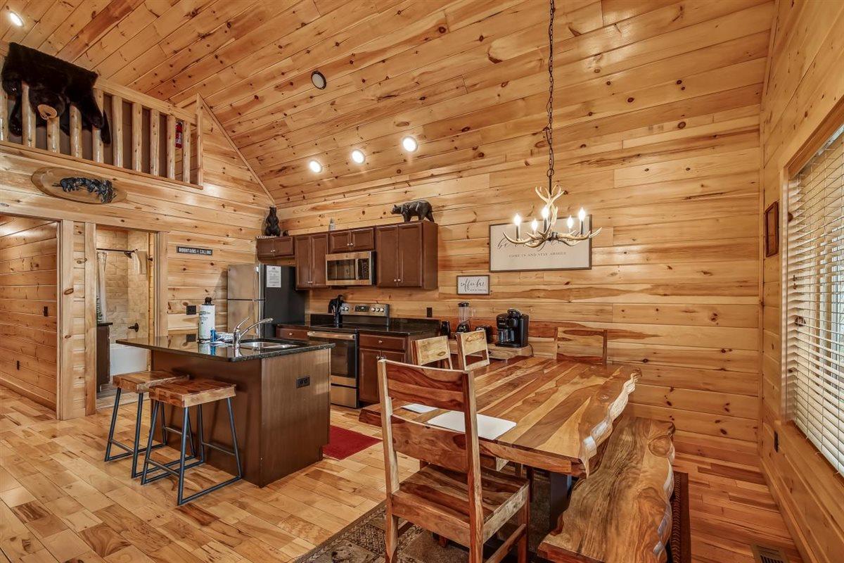 10Dining Room