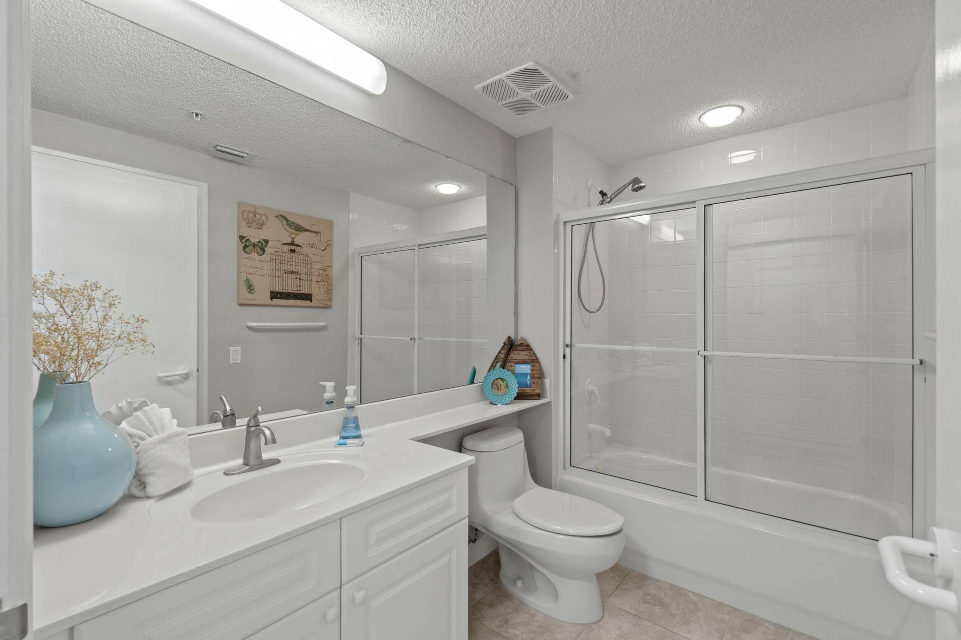 Guest Bathroom 1