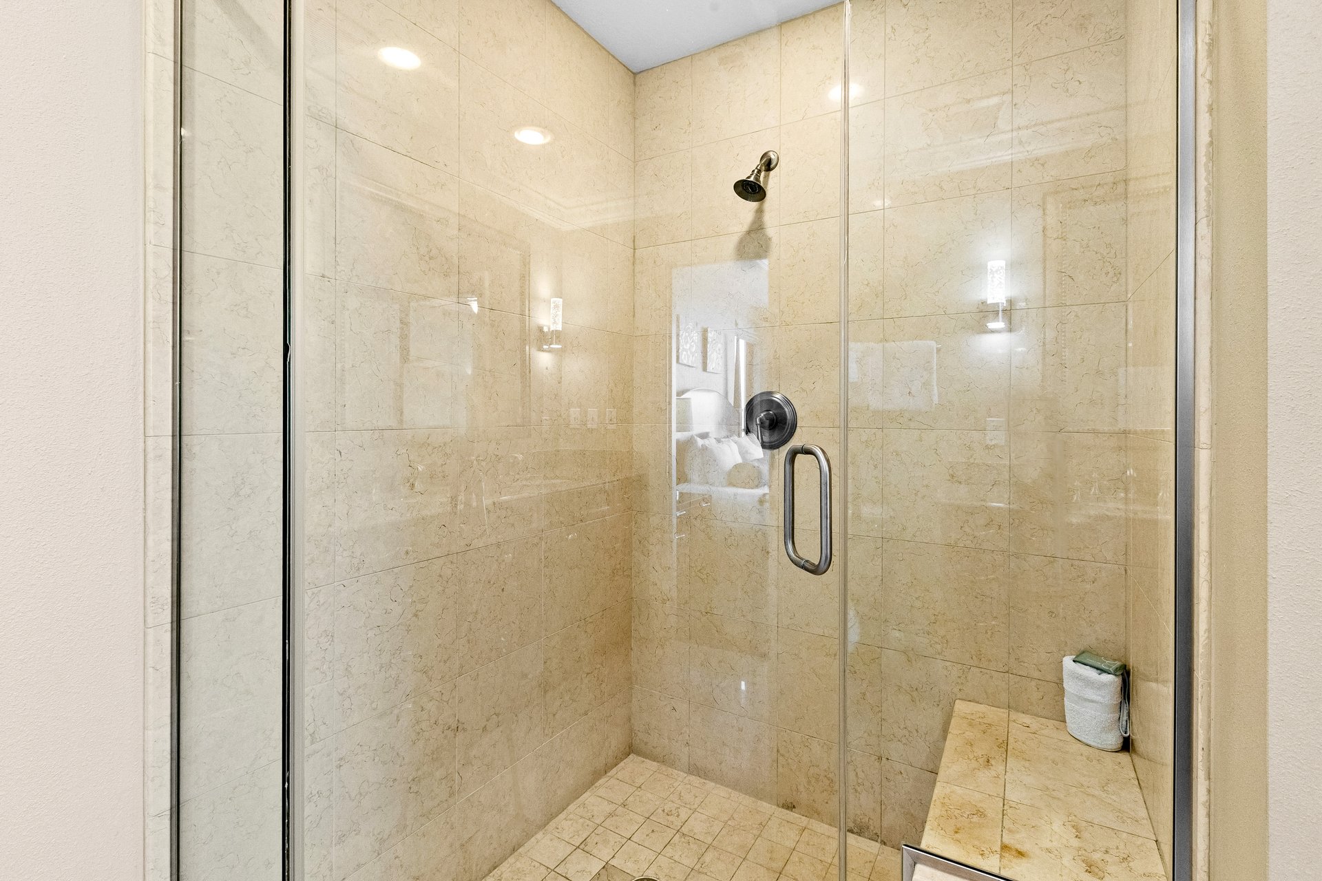 Emerald Grande 927 19