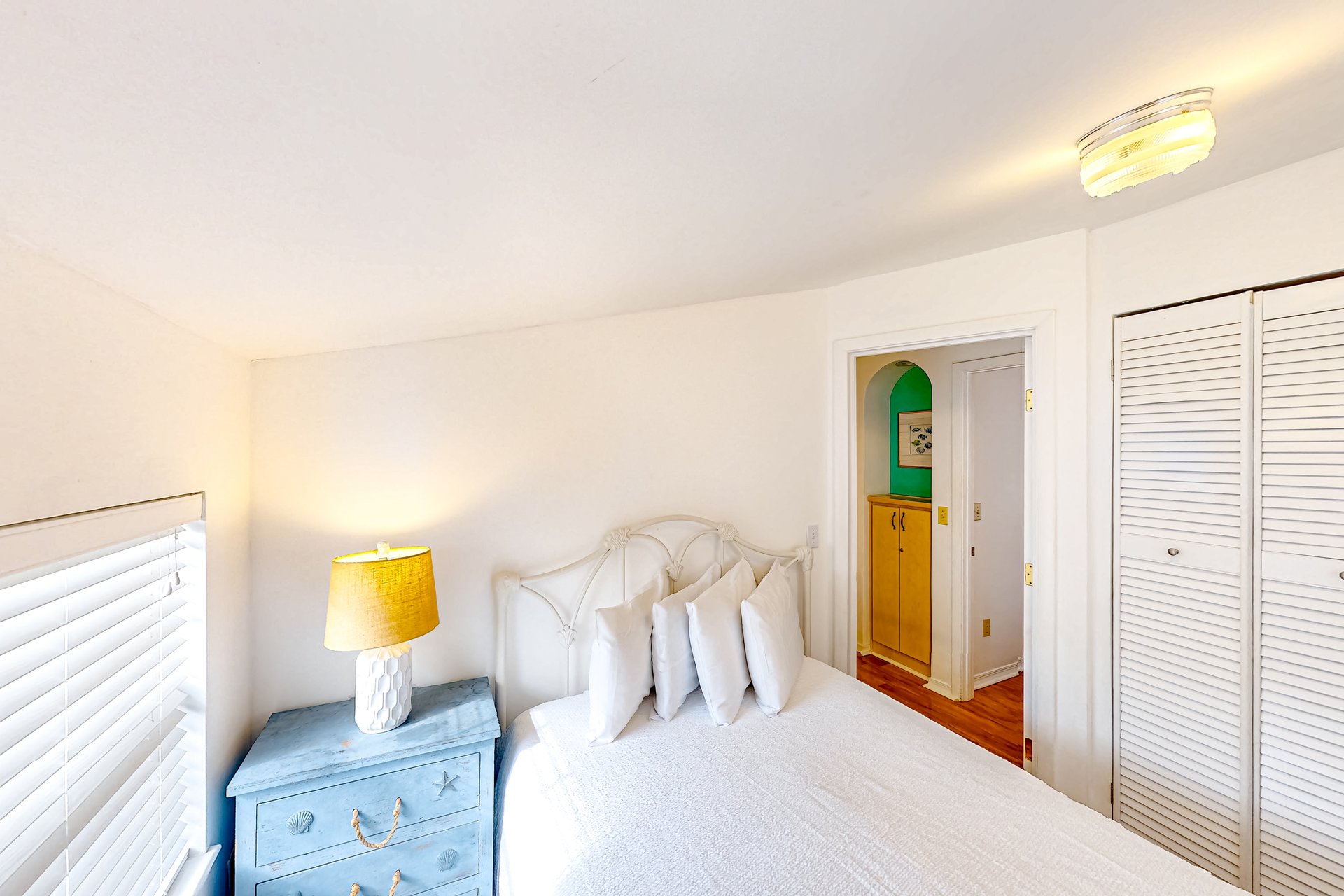 Latitude Adjustment 16