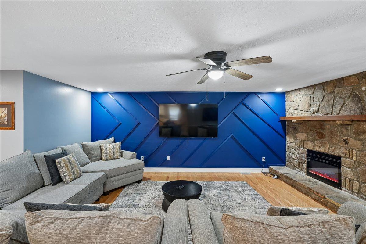 10Living Area