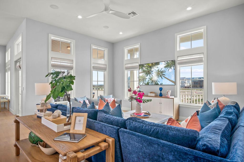 Living Area, 2nd Floor