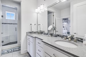 Bunk Room Bathroom, 1st Floor