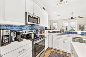 Kitchen, 1st Floor