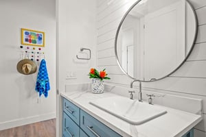 Hallway Bathroom, 1st Floor