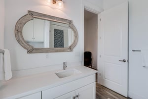 Bunk Bathroom, 2nd Floor