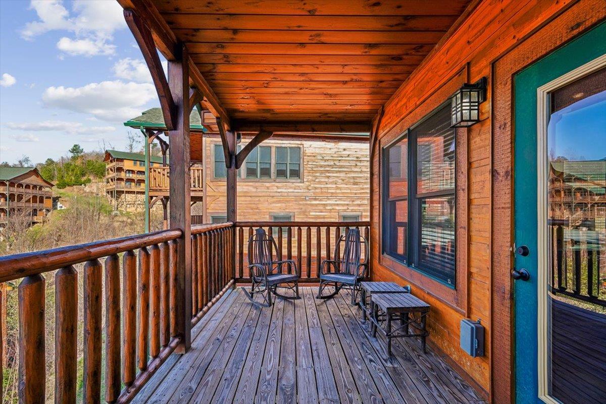 09Balcony