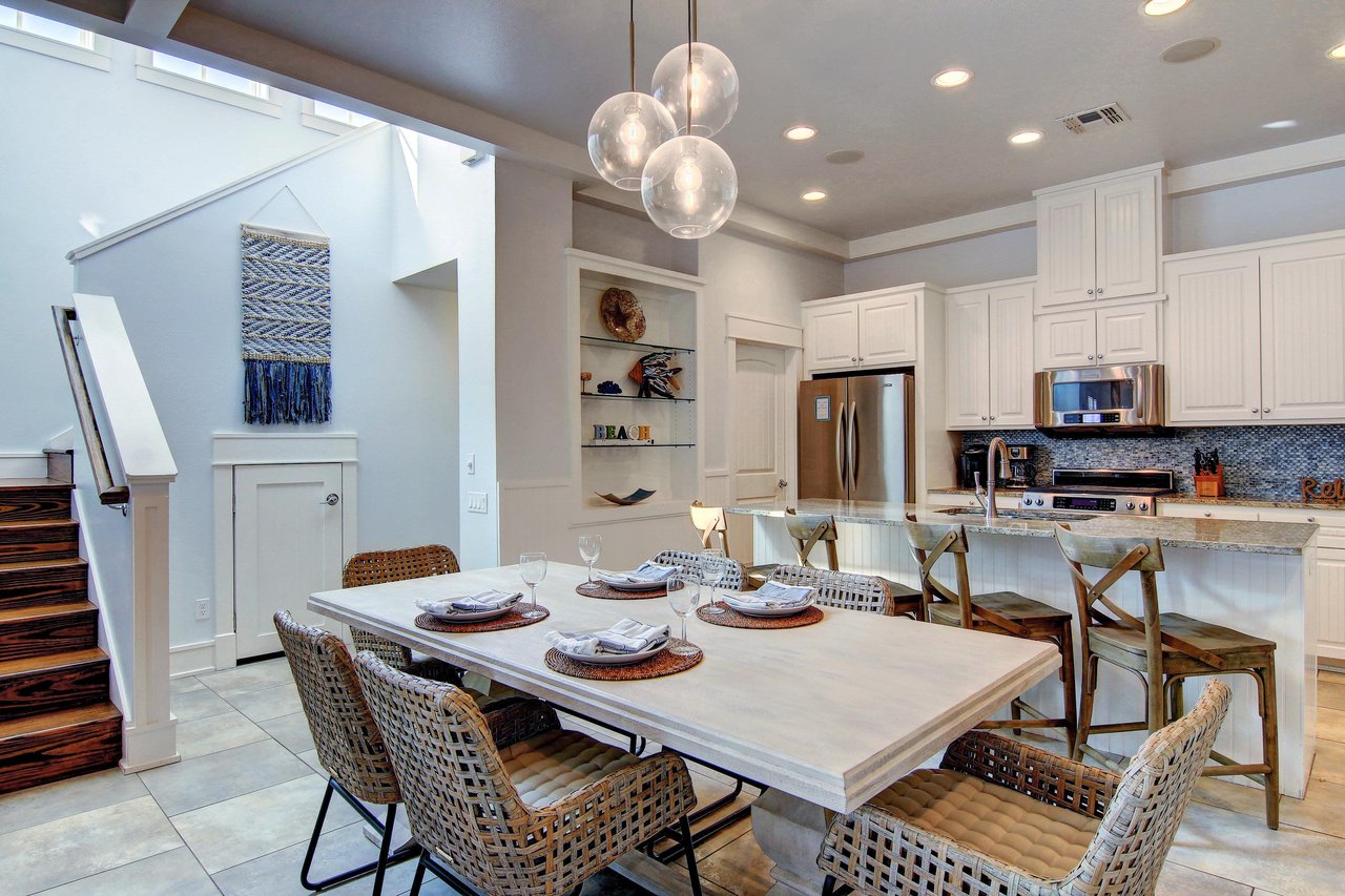 Casa Del Mar  1st Floor Dining Area