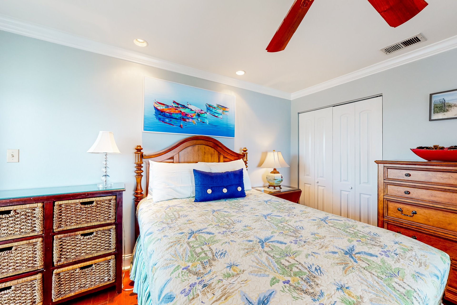 Sun King Yacht Club 2C 22