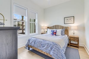 Queen Bedroom, 1st Floor