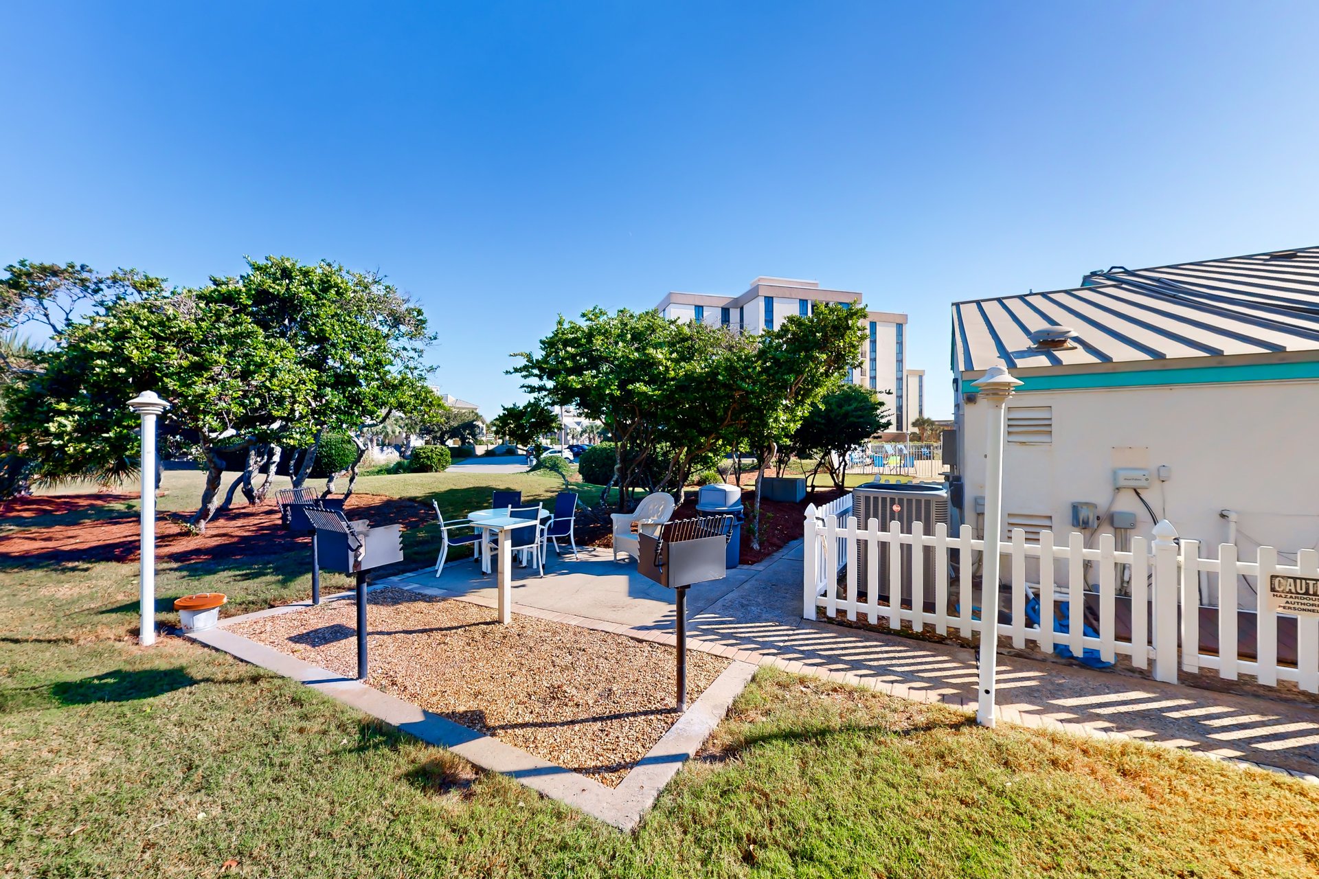 Destination Paradise 43