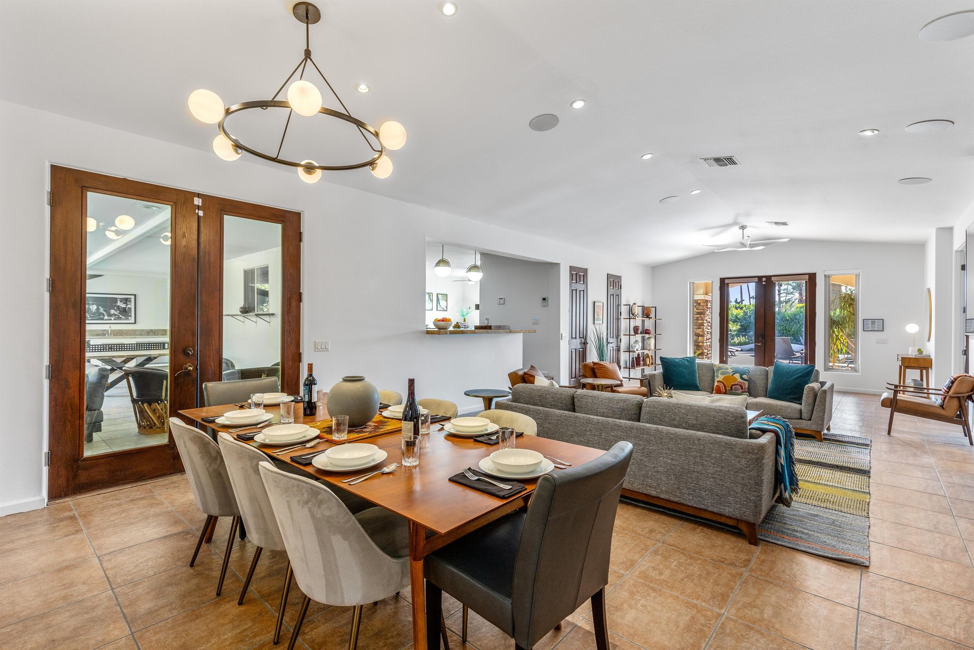 Indoor Dining for eight