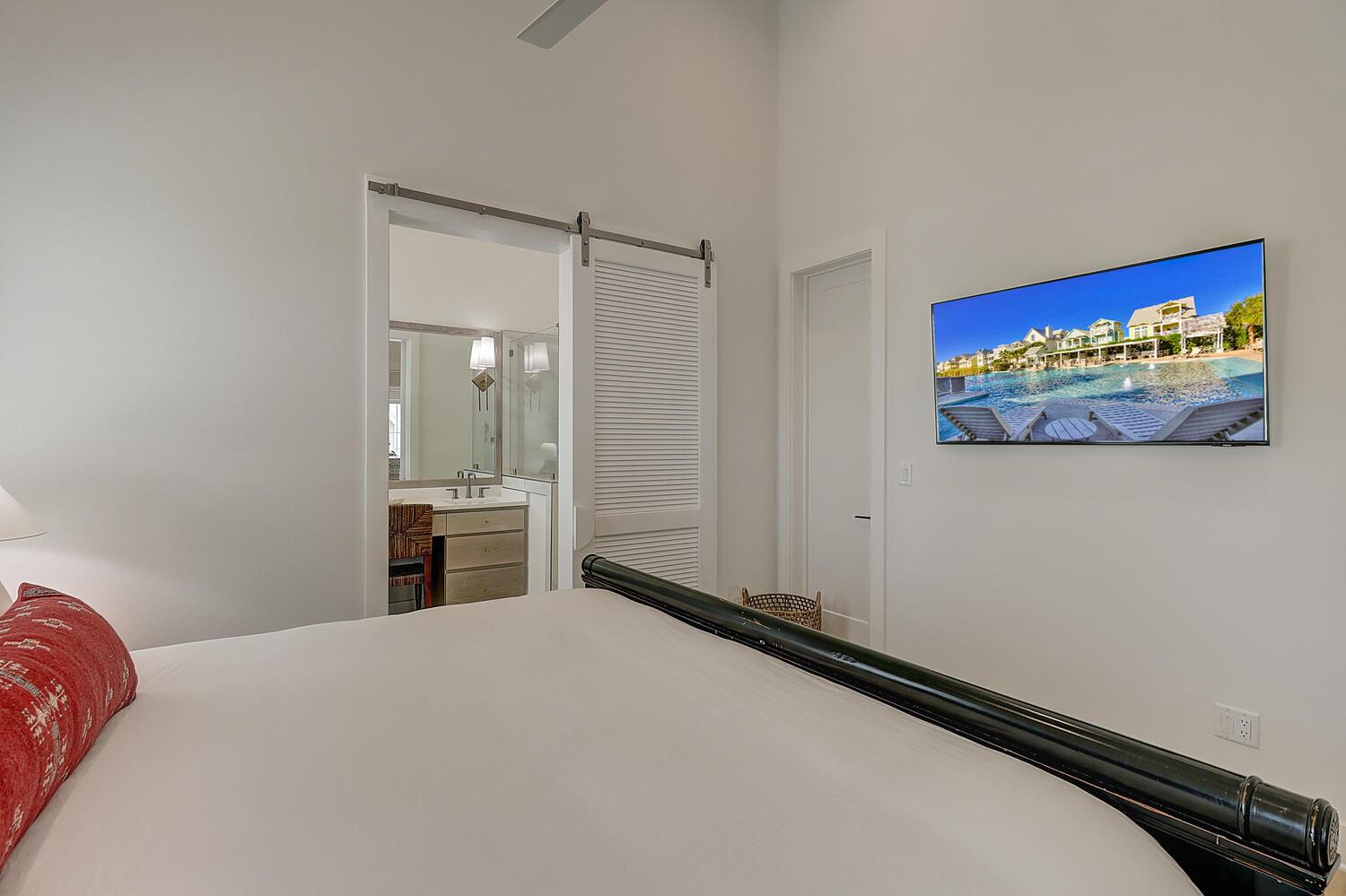 2nd Floor Primary King Suite