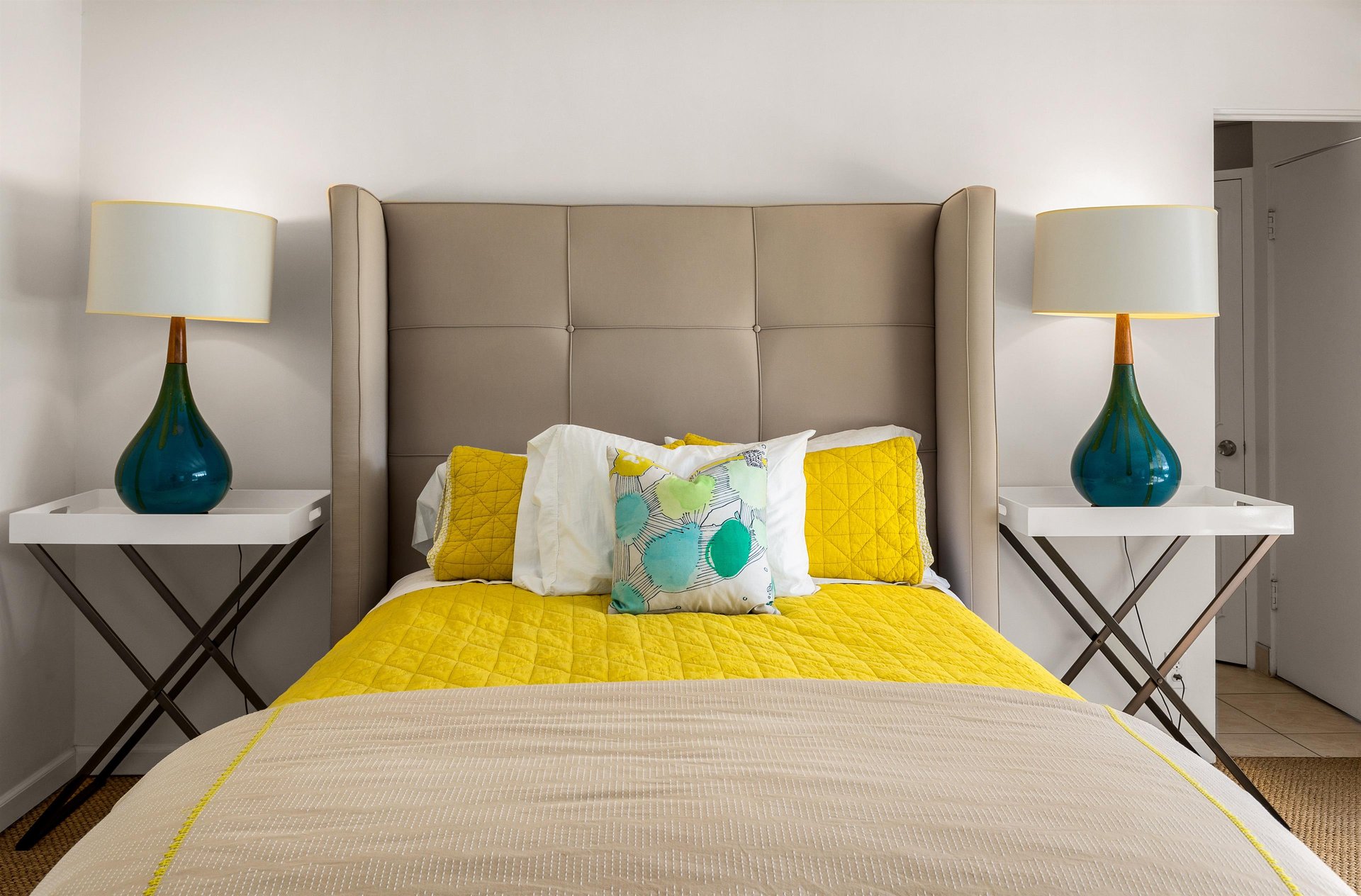 Restful guest room