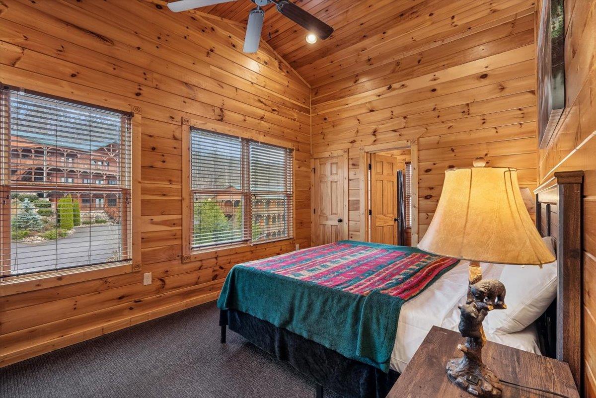 19Bedroom