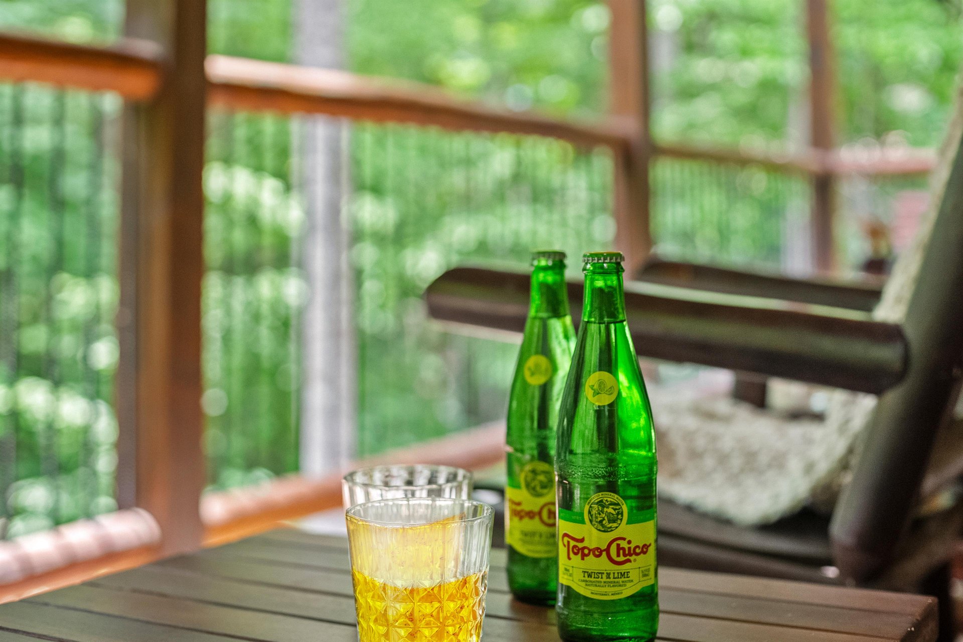 enjoy drinks on balcony