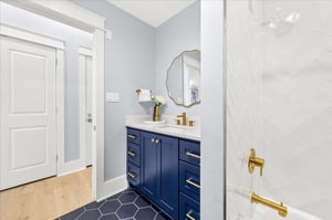 Second floor Bathroom