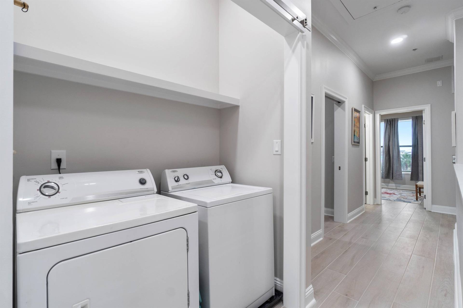 3rd Floor Laundry Area