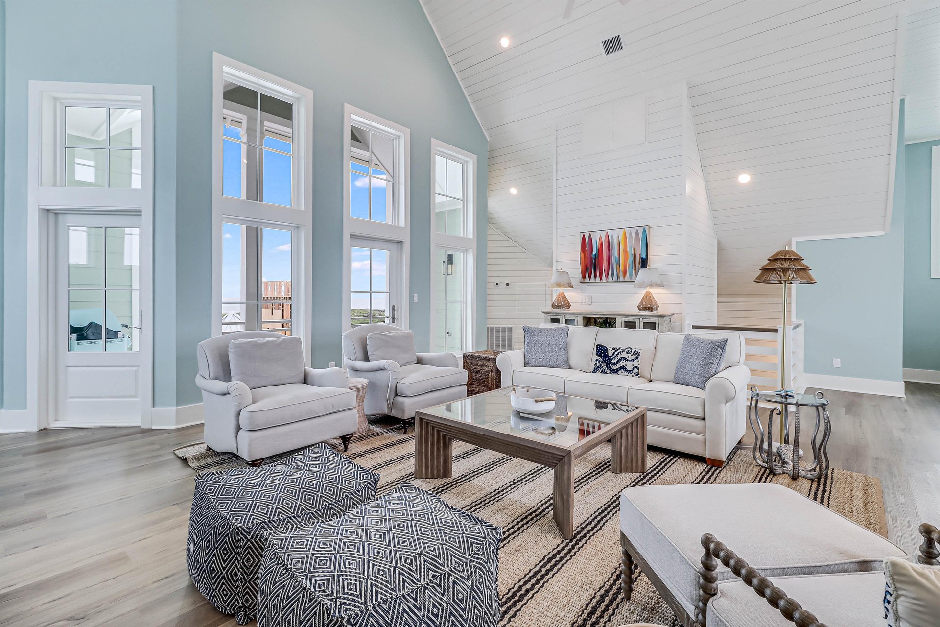 Main Living Area, 3rd Floor