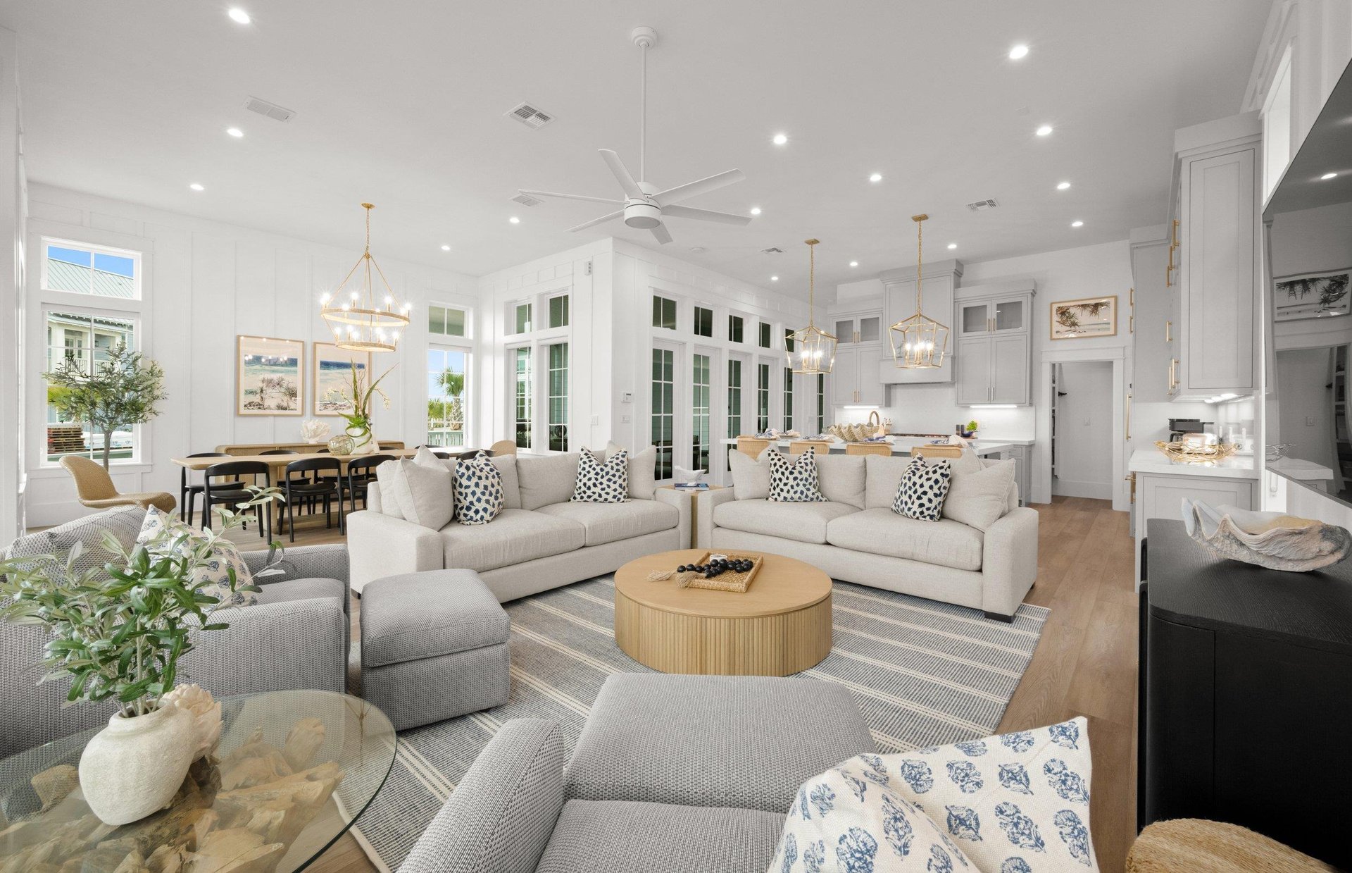 1st Floor, Living Room