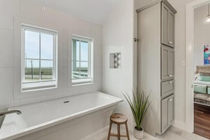 Primary King Ensuite, 2nd Floor