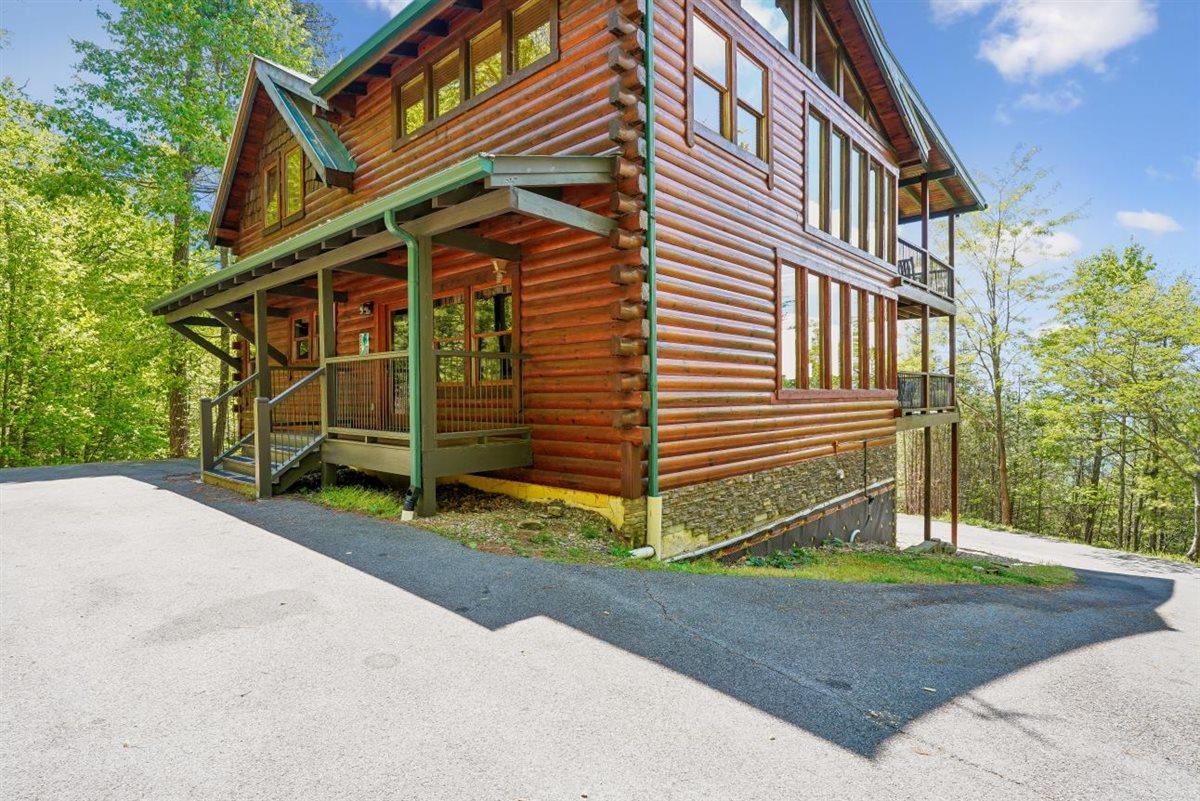 125Front Elevation